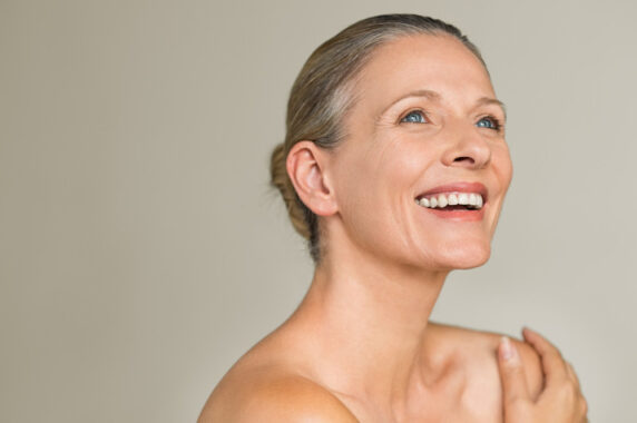 Top Tips on How to Age Gracefully Without Looking Plastic
